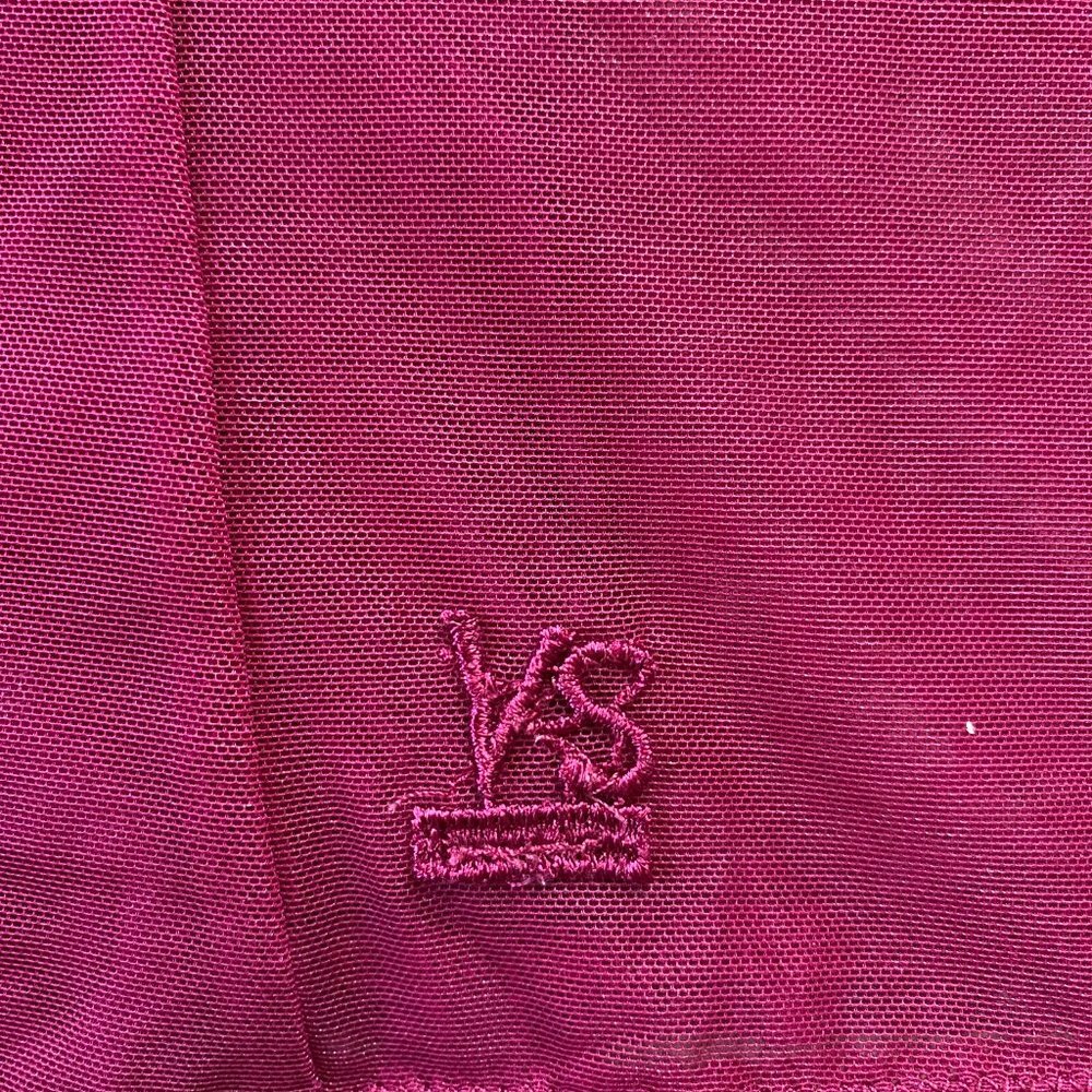 Victoria's Secret lingerie cranberry 34B underwire adjustable back and straps - Picture 10 of 13
